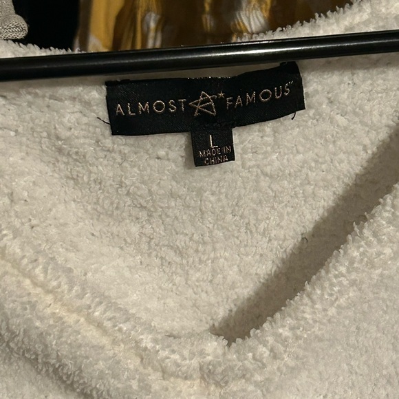 Almost Famous White Textured Crop Sweater - Picture 5 of 5